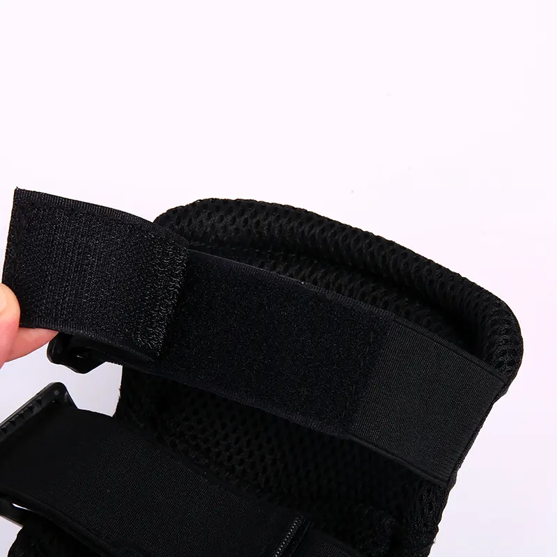 Contoured Hard Shell Tactical Knee Pads